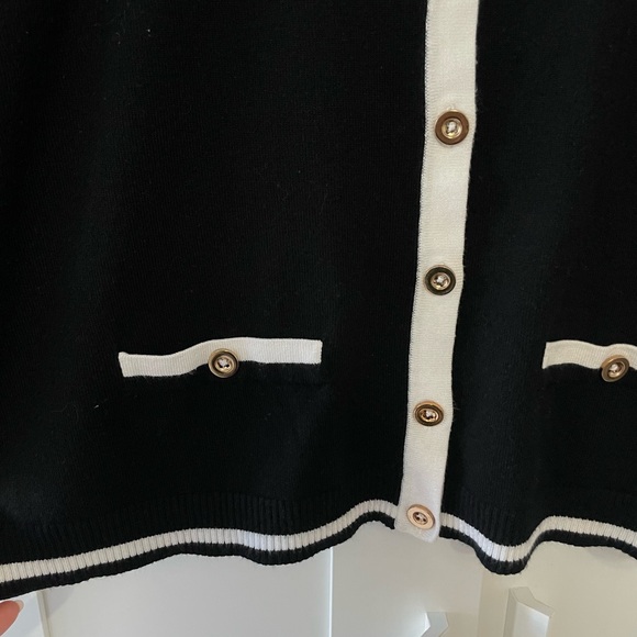 Classy cardigan / sweater - Picture 3 of 3